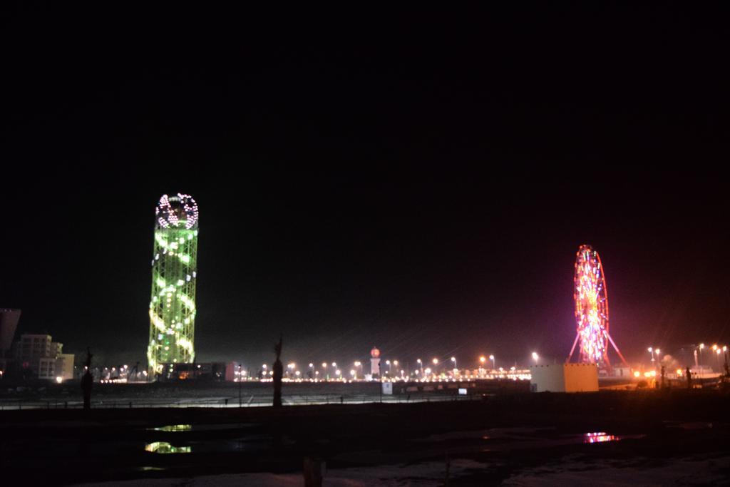 Апарт-отель Orbi Sea Towers Батуми Экстерьер фото